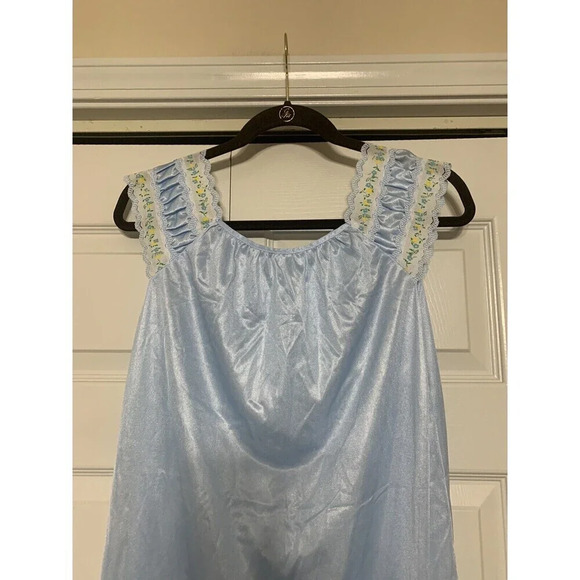 Vintage Slip Dress Nightgown 100% Nylon Cottage Core Fairy Feminine S (DD10) - Picture 6 of 7
